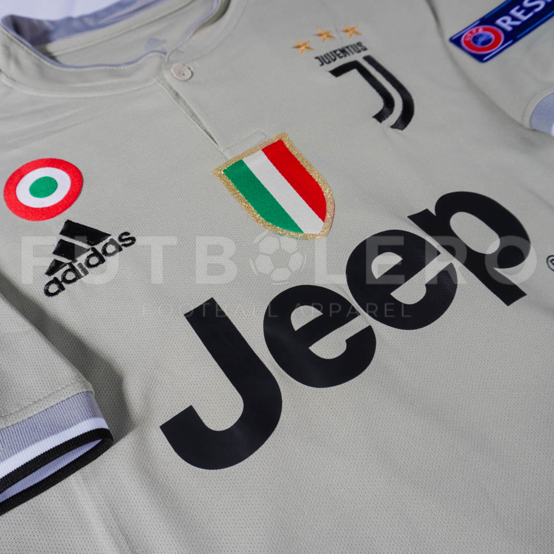 Juventus Away 18/19