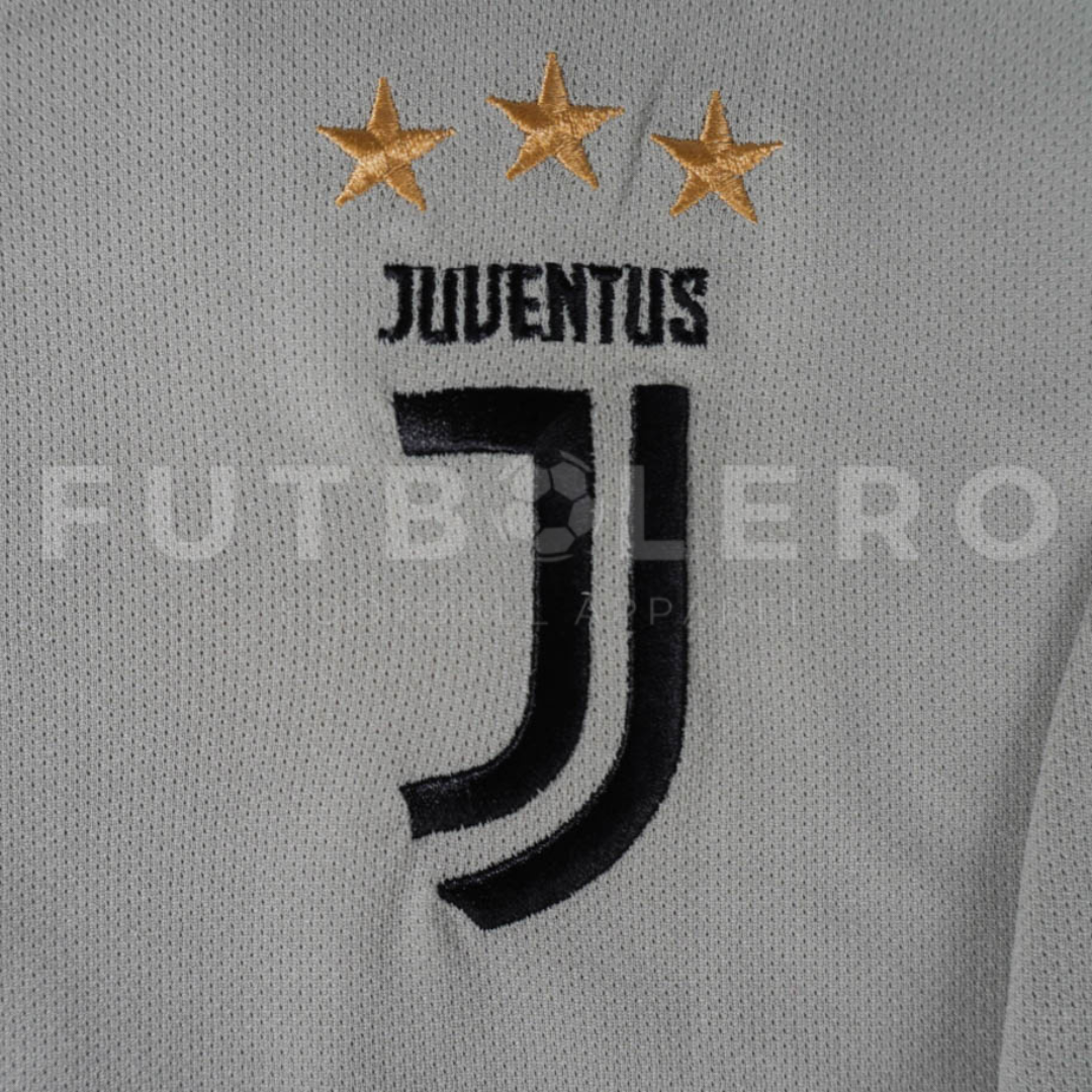 Juventus Away 18/19