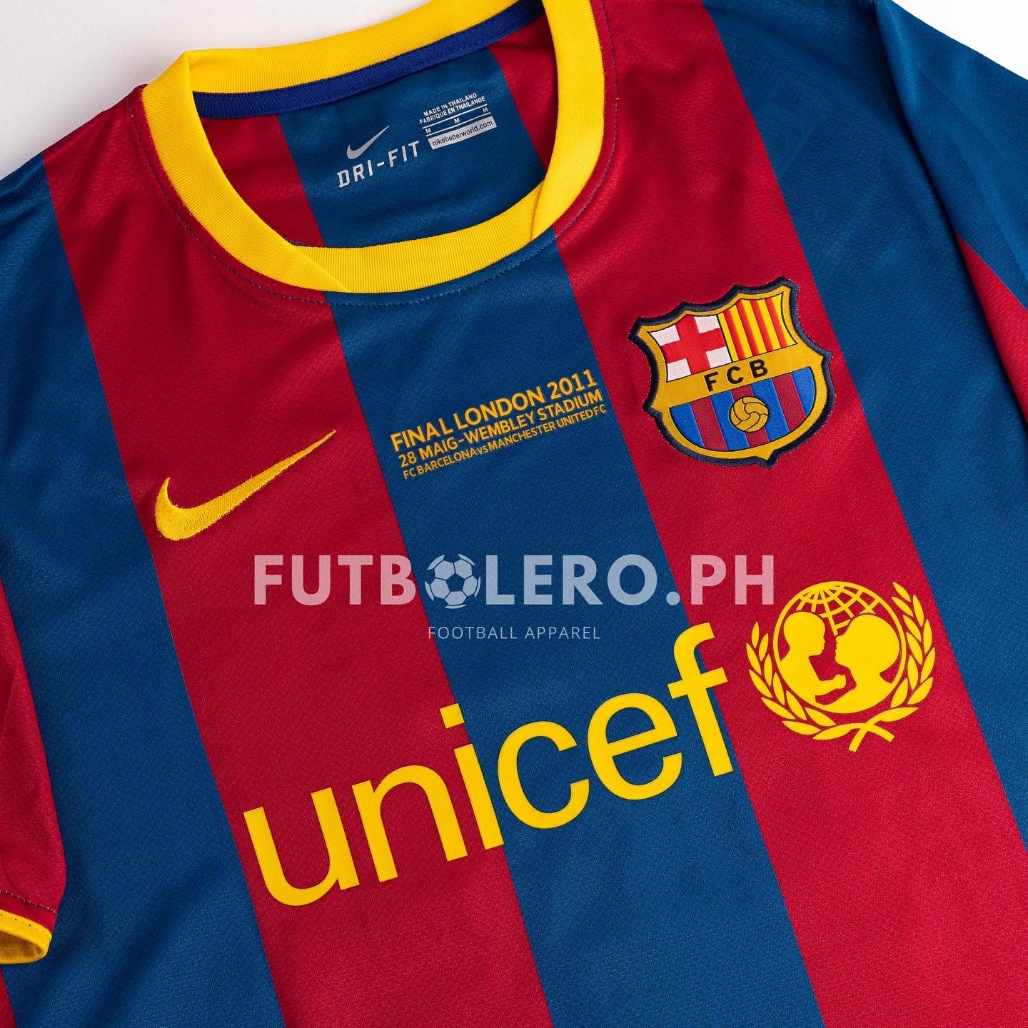 Barcelona Home 10/11