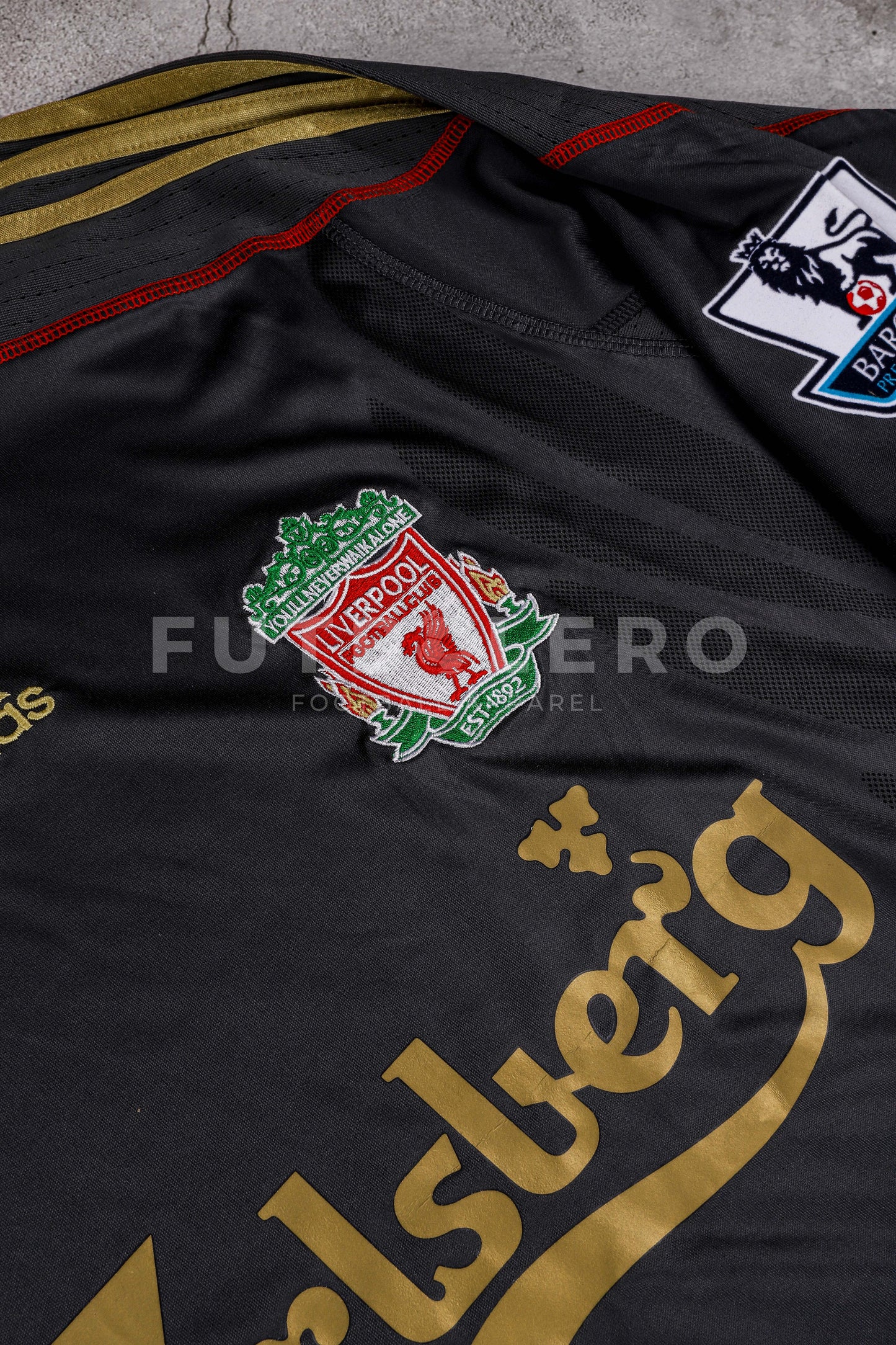 Liverpool Away 09/10