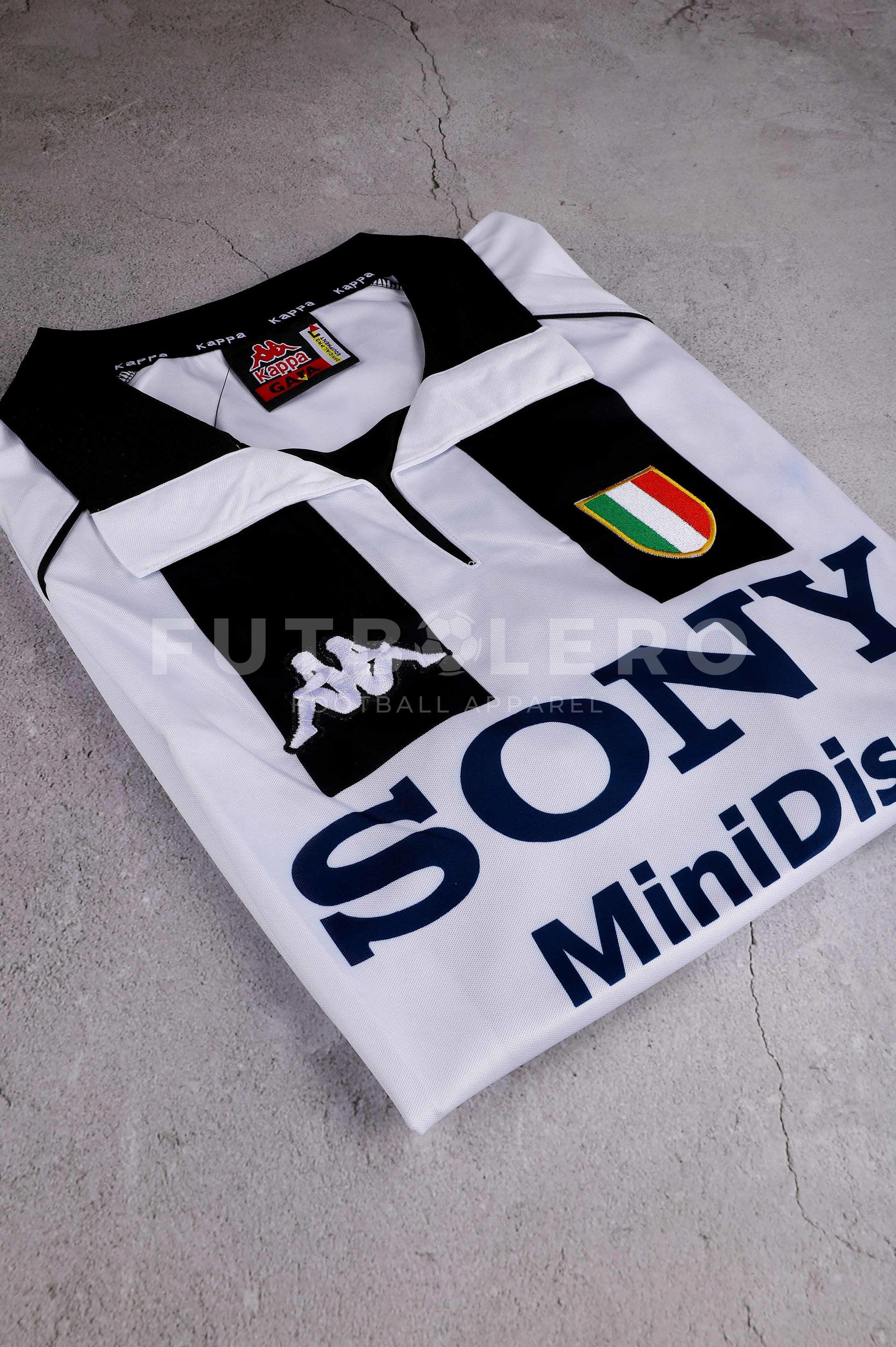 Il nuovo calcio 65 lug-ago 1997 con POSTER Juventus Campione d' Italia - Parma - AA.VV. - Libri Il nuovo calcio 65 lug-ago 1997 con POSTER Juventus Campione d' Italia - Parma - AA.VV. - Libri