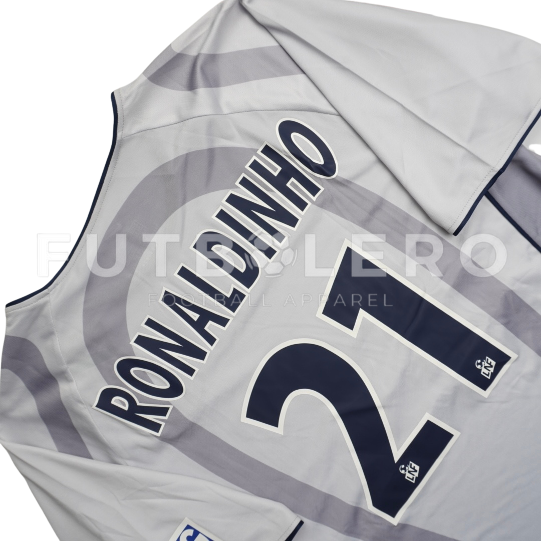PSG AWAY 2001/2002